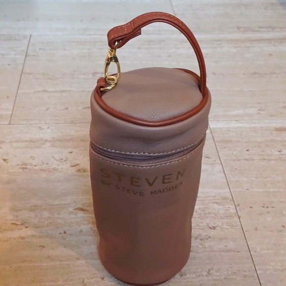 Steven By Steve Madden Handbags - Steven by Steve Madden Zip Around Water Bottle Holder